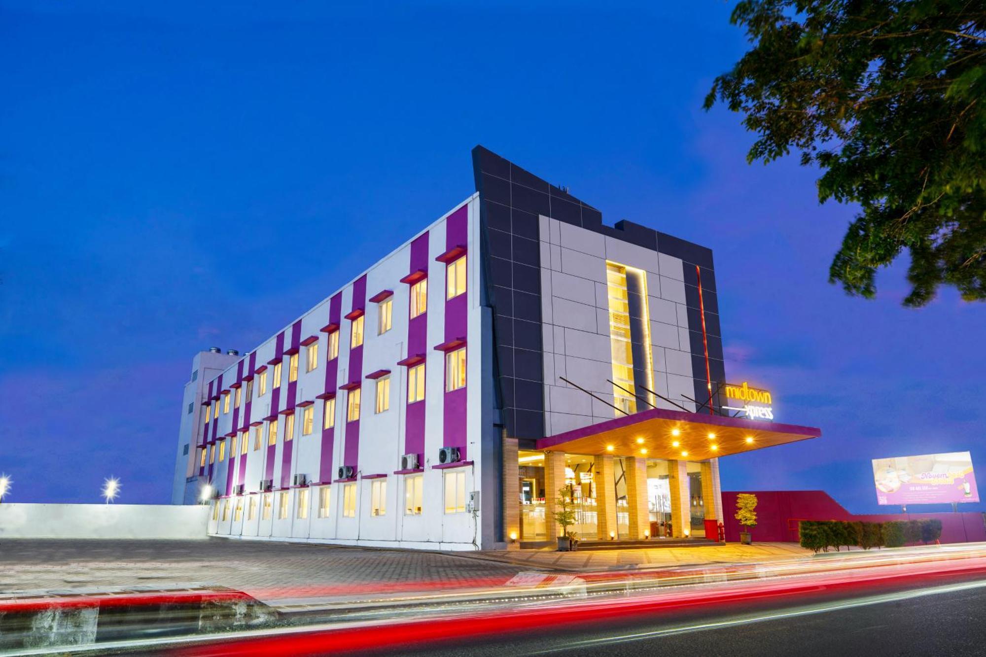 Midtown Xpress Sampit - Kalimantan Tengah Ngoại thất bức ảnh
