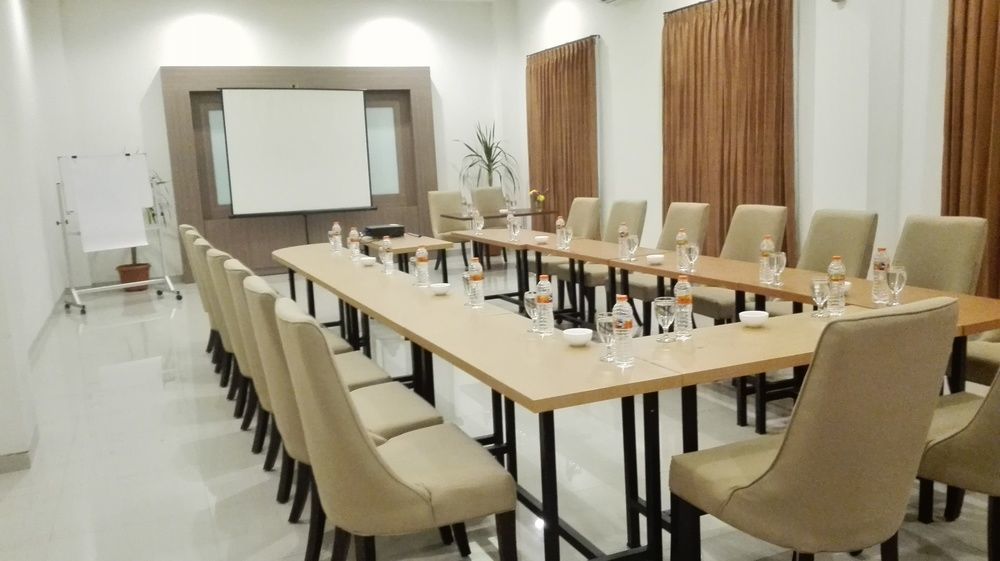Midtown Xpress Sampit - Kalimantan Tengah Ngoại thất bức ảnh